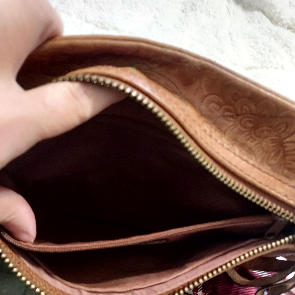 Fossil Sasha Floral Tooled Stitched British Tan Leather Crossbody Bag Boho - Picture 11 of 16